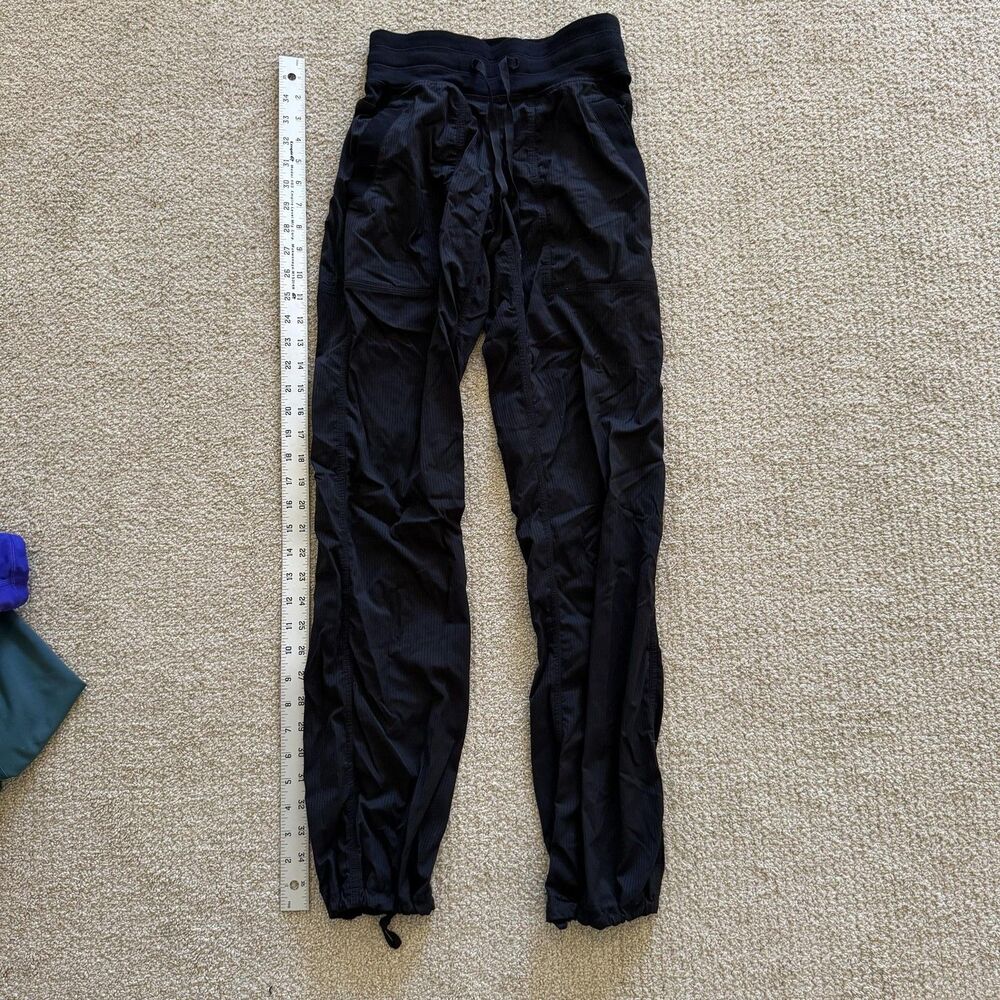 Lululemon Jogger Pants Womens 0 Black Lightweight Nylon Elastic Waist Tapered